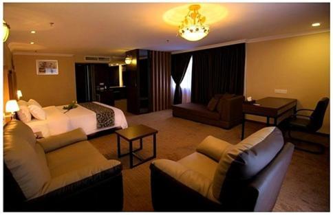 Hotel Anika Kluang Esterno foto