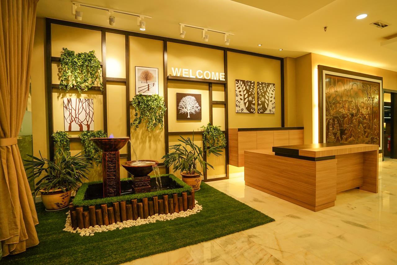 Hotel Anika Kluang Esterno foto